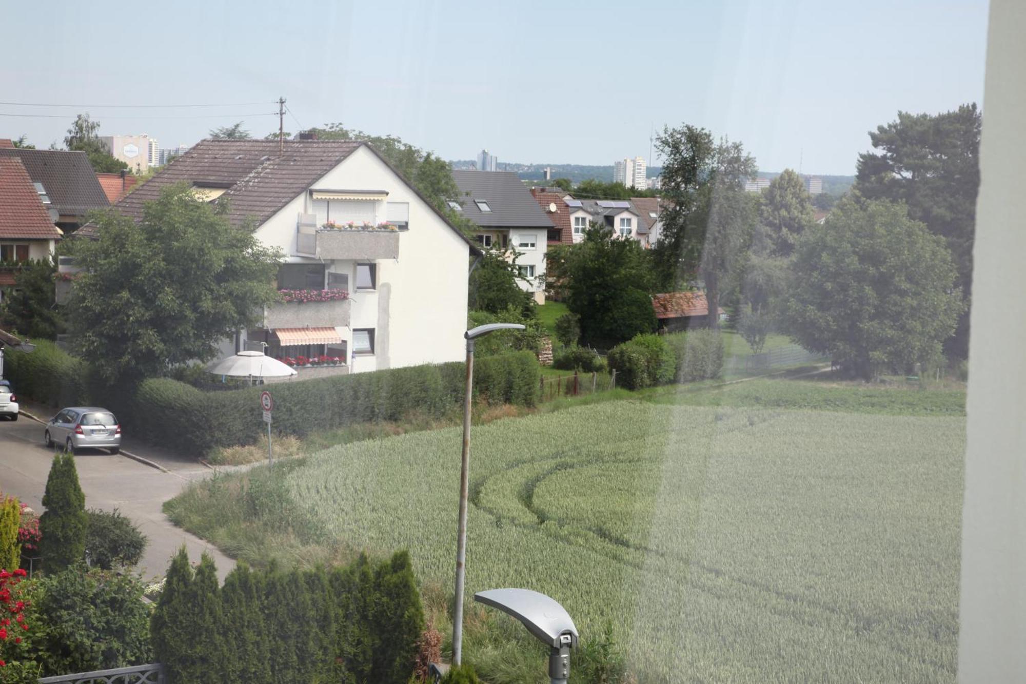 Moderne 2 Zimmer Wohnung In Leinfelden In Hervorragender Lage Und Infrastruktur Exterior photo